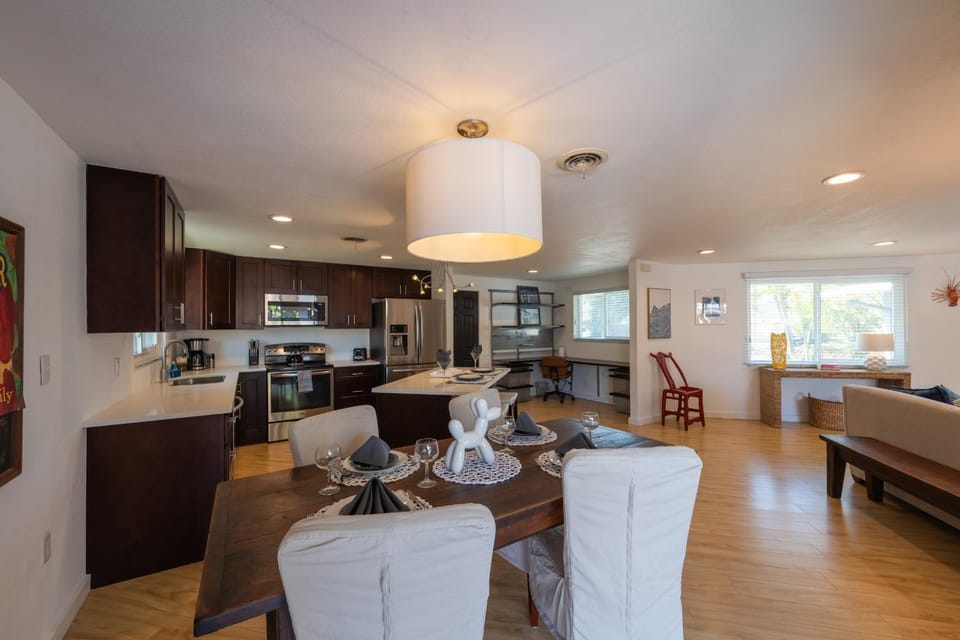 Southgate 2 Bedroom Retreat House in Sarasota