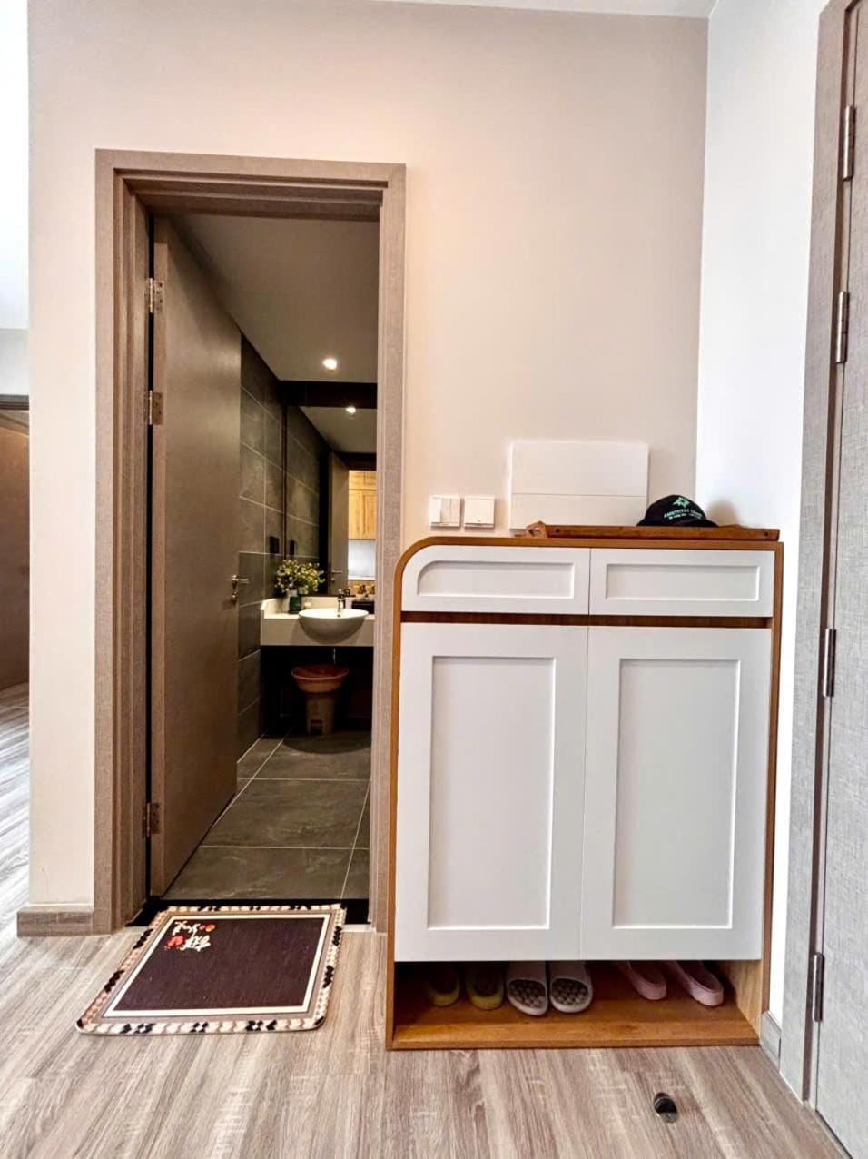Pure Stay - Modern Apartment 2BR Skyforest - Ecopark Apartment in Laos
