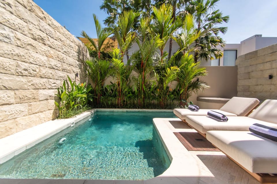 Casa Elevé & Mederra - 3BR Designer Villas Villa in North Kuta
