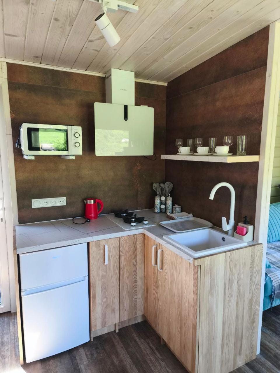 Kitchen or kitchenette, kitchen