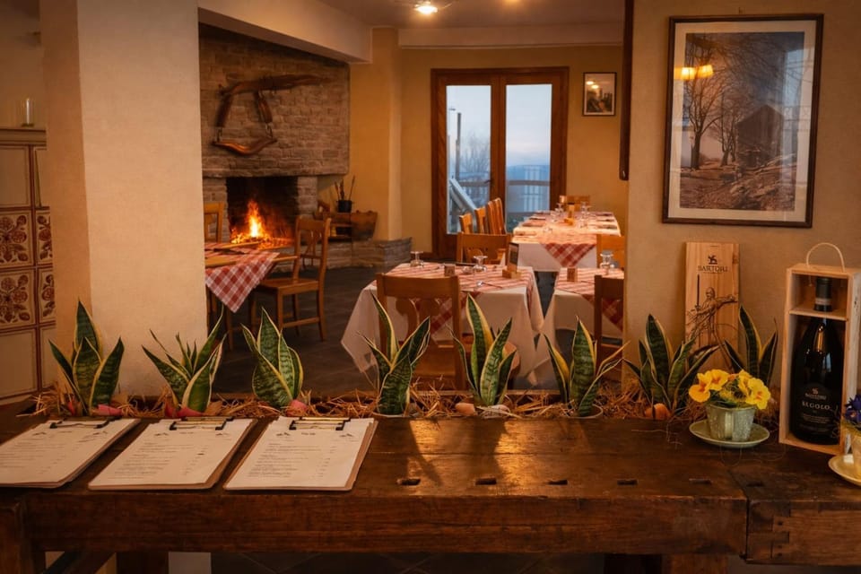 Restaurant/places to eat, Dining area