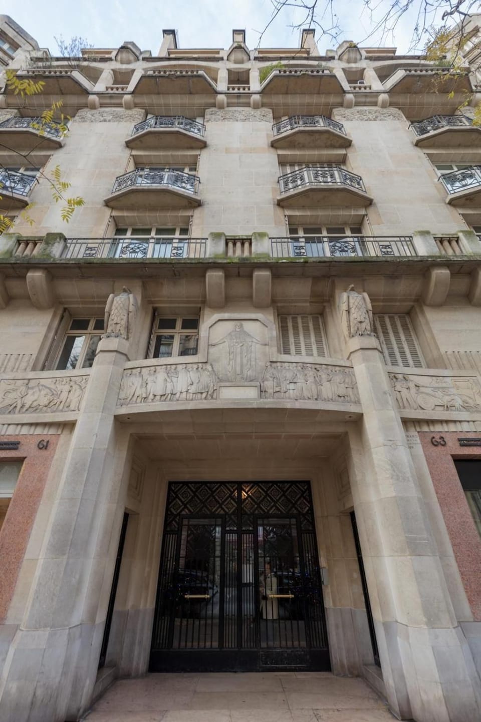 Facade/entrance