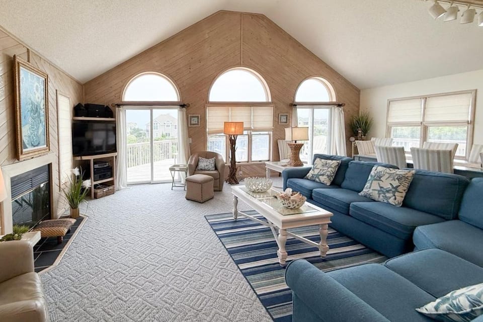1418 - Windswept House in Corolla