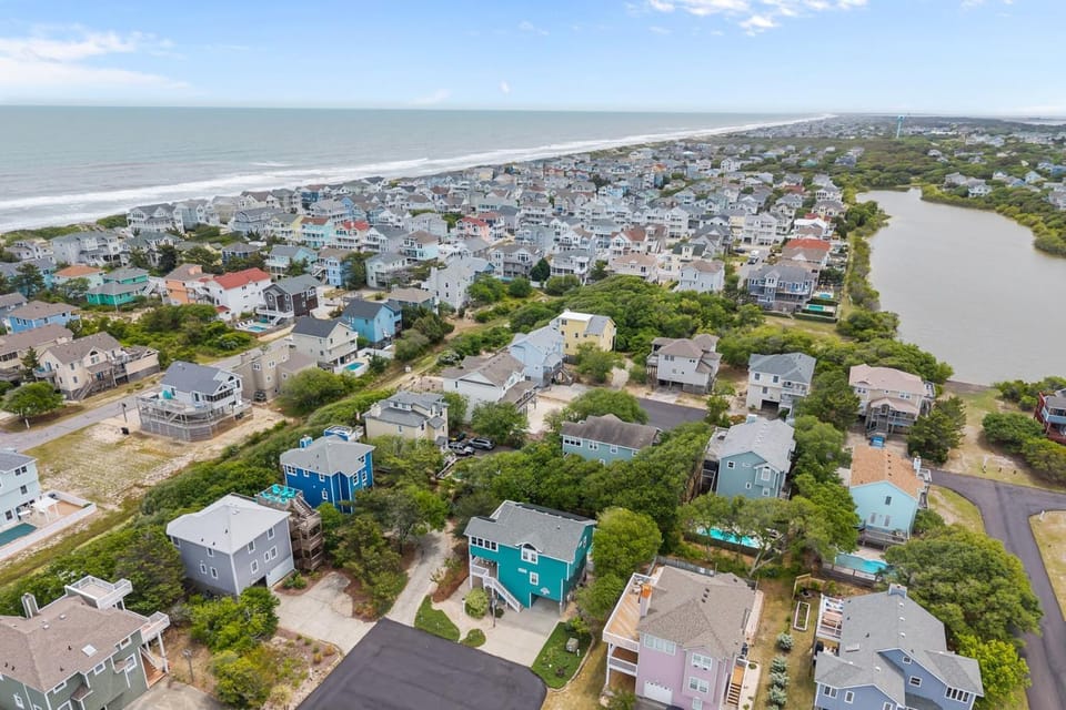 1749 - The Cat's Meow House in Corolla
