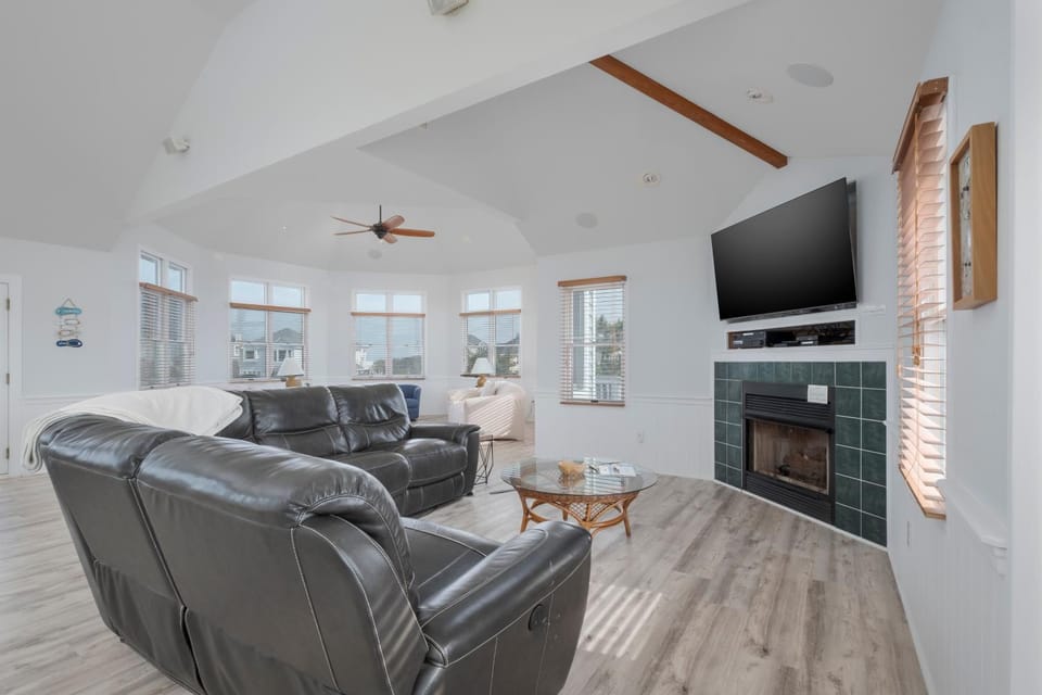 2310 - Aegean Breeze House in Corolla