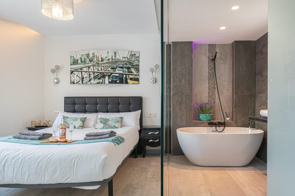 Bed, Bathroom, Photo of the whole room, Bedroom, Bath, towels, wardrobe