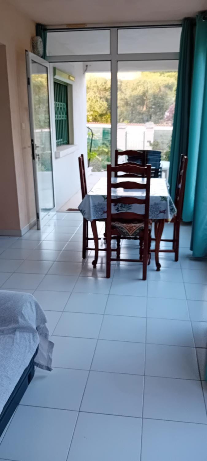 Appartement côte bleue Apartment in Sausset-les-Pins