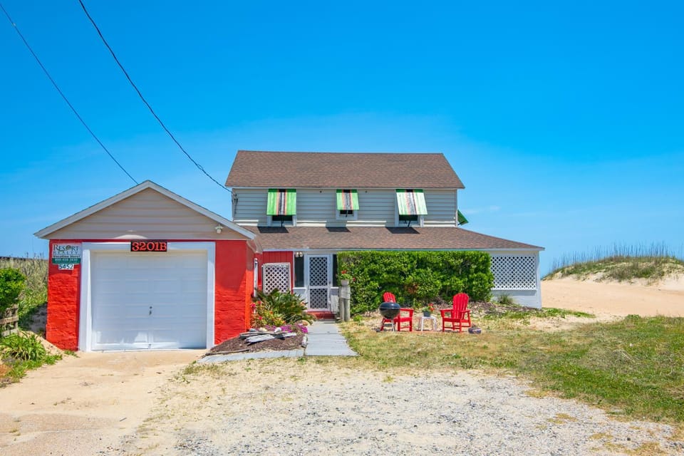 5452 - Sea Captain's Cottage House in Nags Head