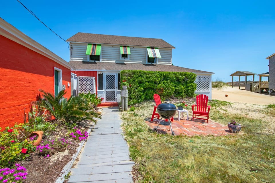 5452 - Sea Captain's Cottage House in Nags Head