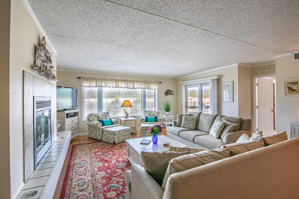 5732 - Beach Music House in Nags Head