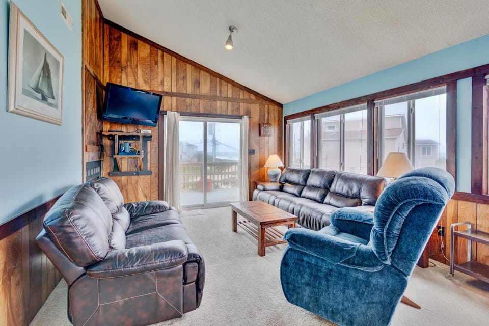 6504 - Eagle's Nest House in Nags Head