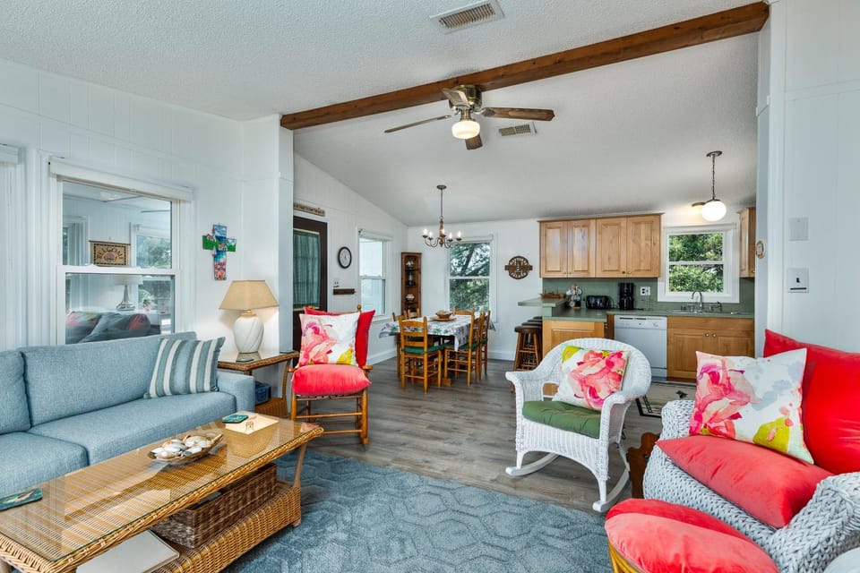 7563 - Sea Dreams House in Avon