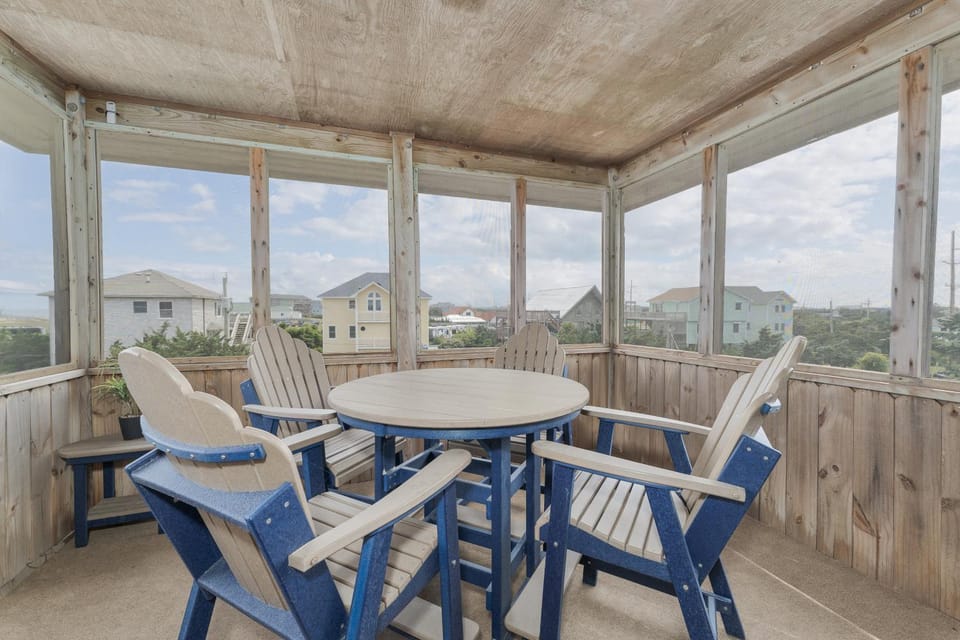 7651 - Sandrose House in Avon