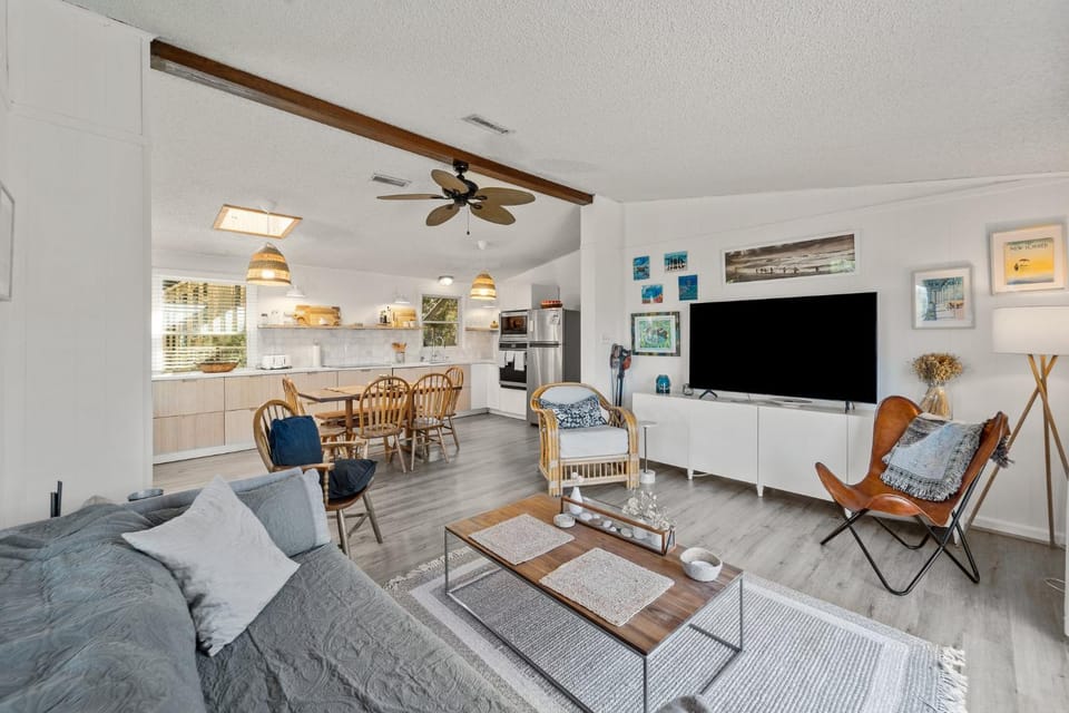 7850 - Nepenthe House in Frisco