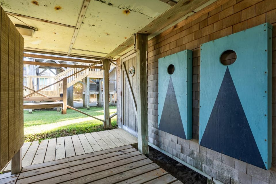 7933 - Salty Sea-Gal House in Hatteras Island