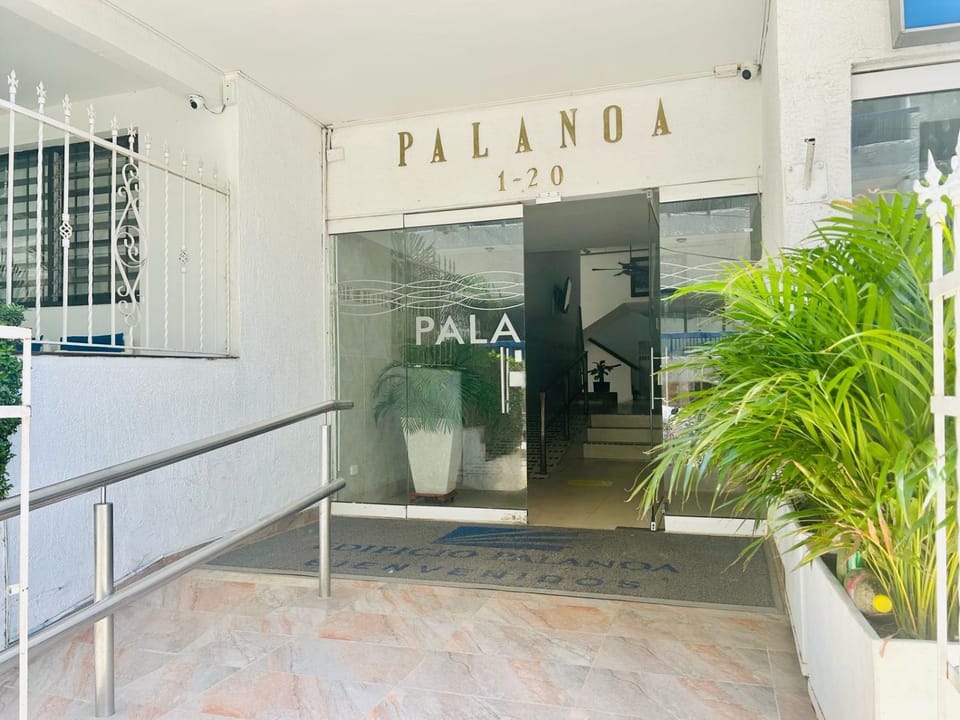 Property building, Facade/entrance