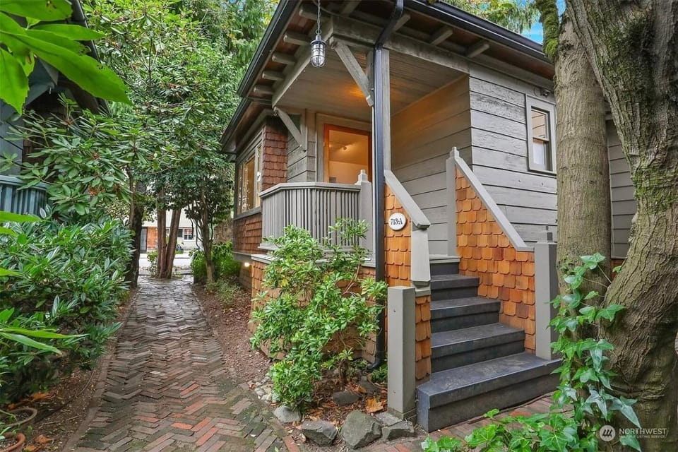 Capitol Hill Urban Oasis House in South Lake Union