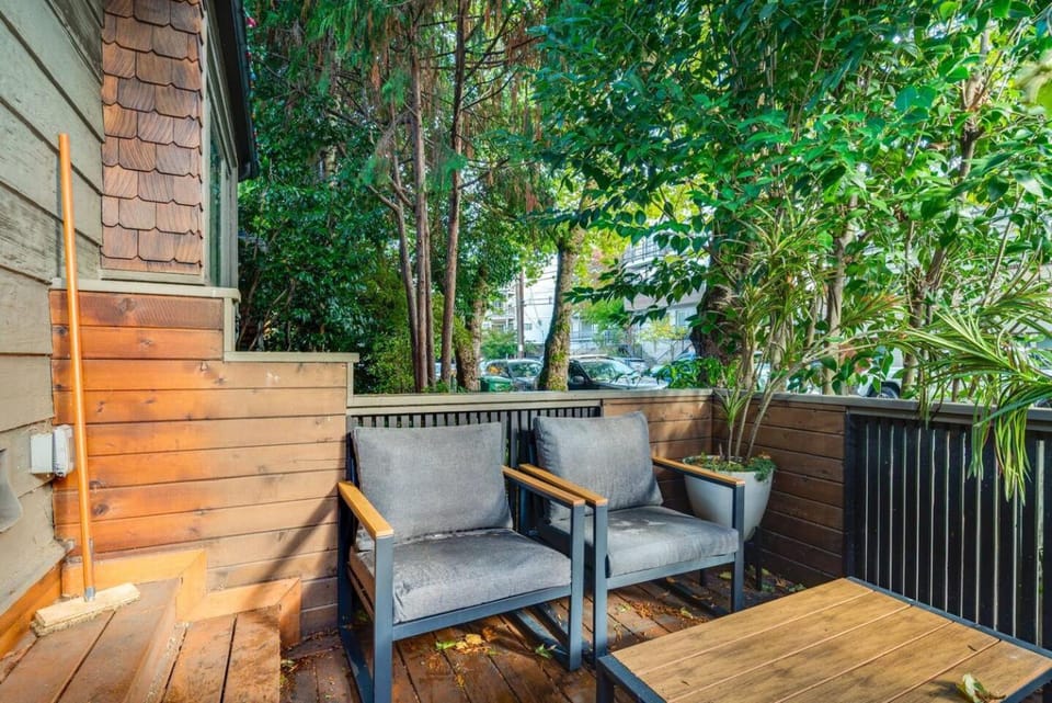 Capitol Hill Urban Oasis House in South Lake Union