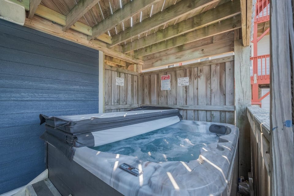5436 - Latitude Adjustment House in Nags Head