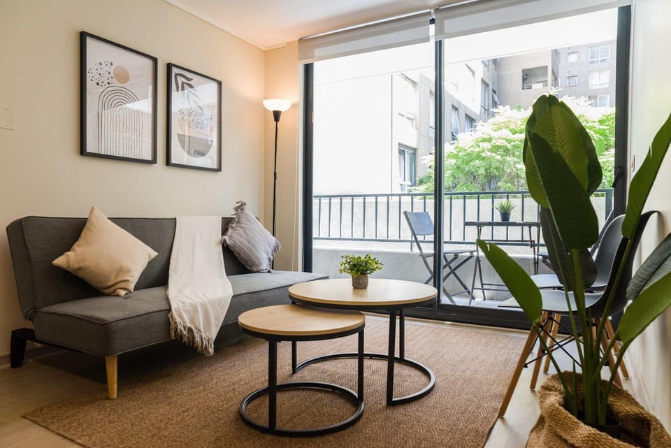 Stylish 2BR Apt in Santiago for 5 Gym Access Apartment in Santiago
