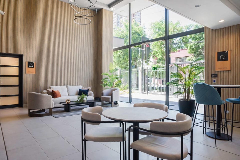 Stylish 2BR Apt in Santiago for 5 Gym Access Apartment in Santiago