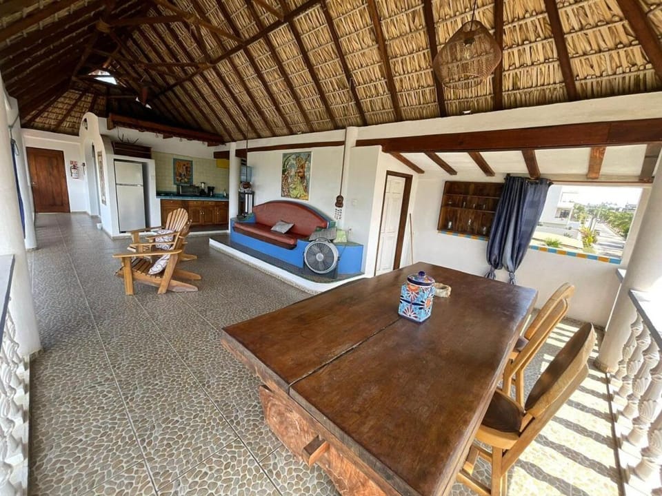 Woodstock Penthouse with an ocean view Apartment in Puerto Escondido