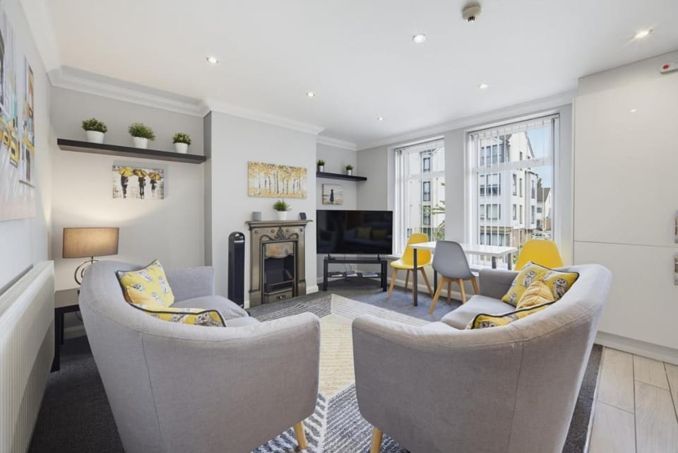 Central Cardiff 2-Bed Flat Near Stadium House in Cardiff