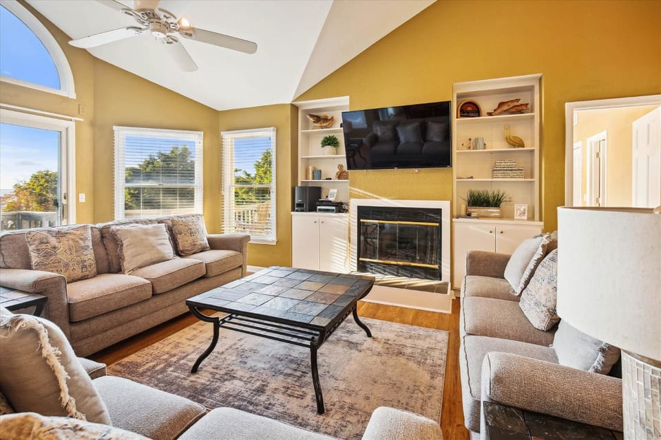 1537 - Carolina Sunset House in Corolla