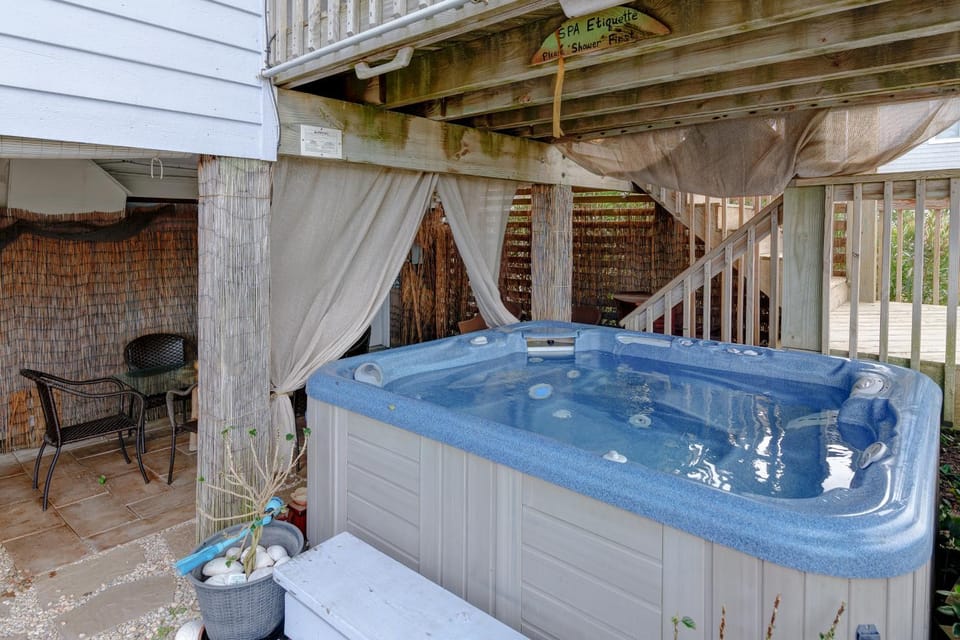 5714 - Whalebone Villa House in Nags Head