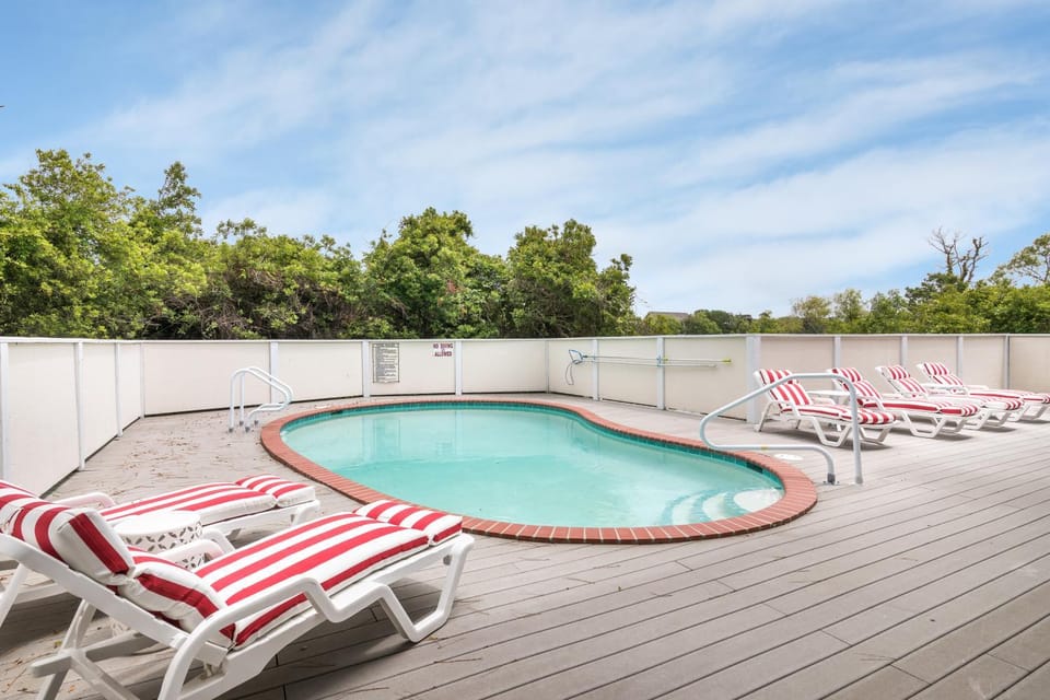 1069 - Seadation House in Corolla