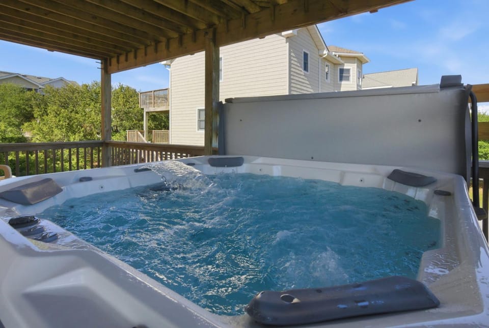 1612 - Four Shore House in Corolla