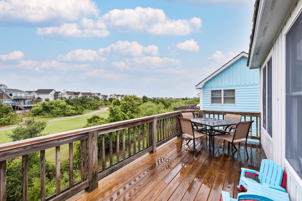 5596 - Peak to Shore House in Roanoke Island