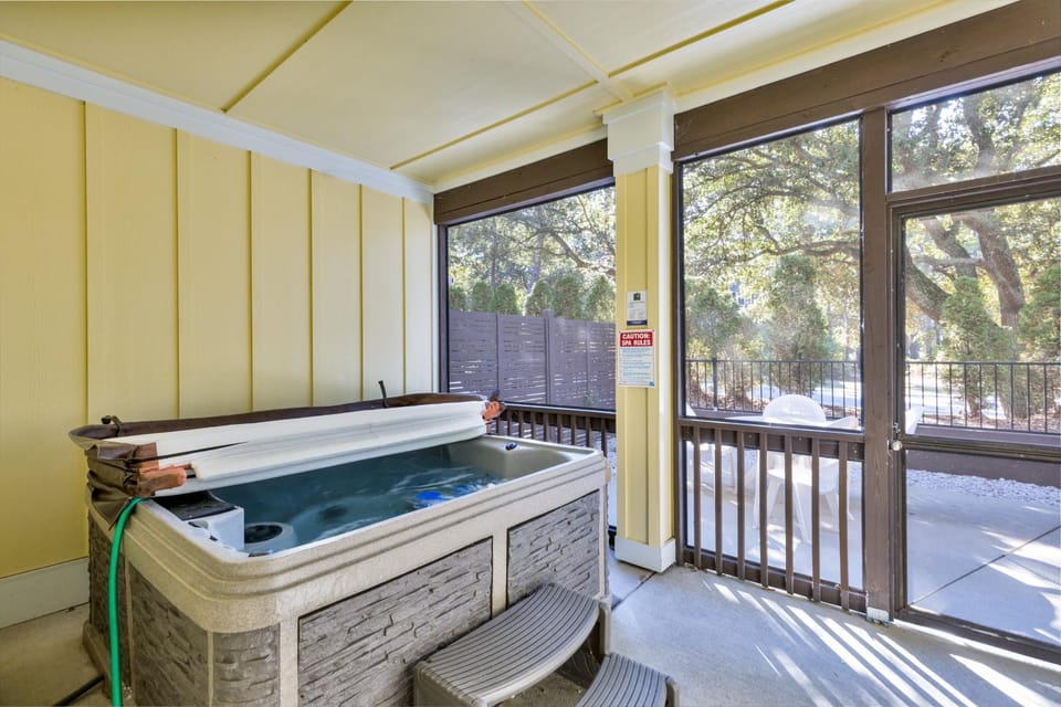 1329 - The Sun Setter House in Corolla