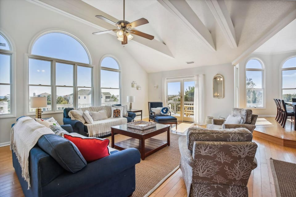 1525 - Pampa Hill House in Corolla