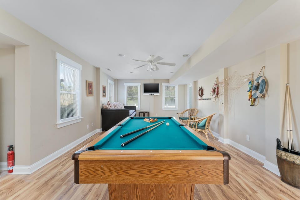 7134 - It's A Wonderful Life House in Outer Banks