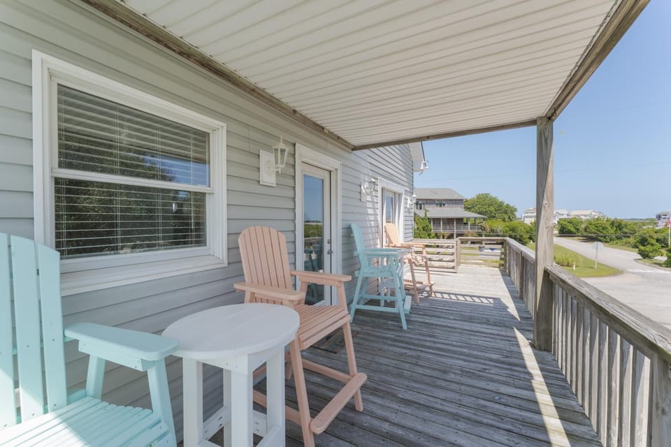 5720 - Island Haven House in Roanoke Island