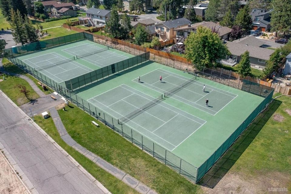 Tennis court