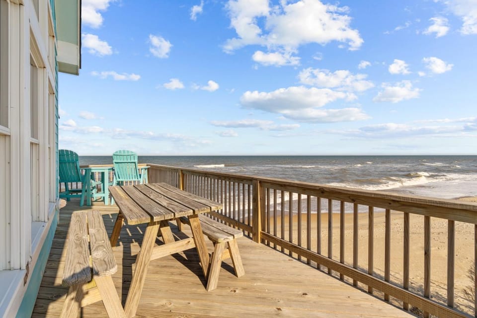 7042 - Whistling Oyster House in Outer Banks