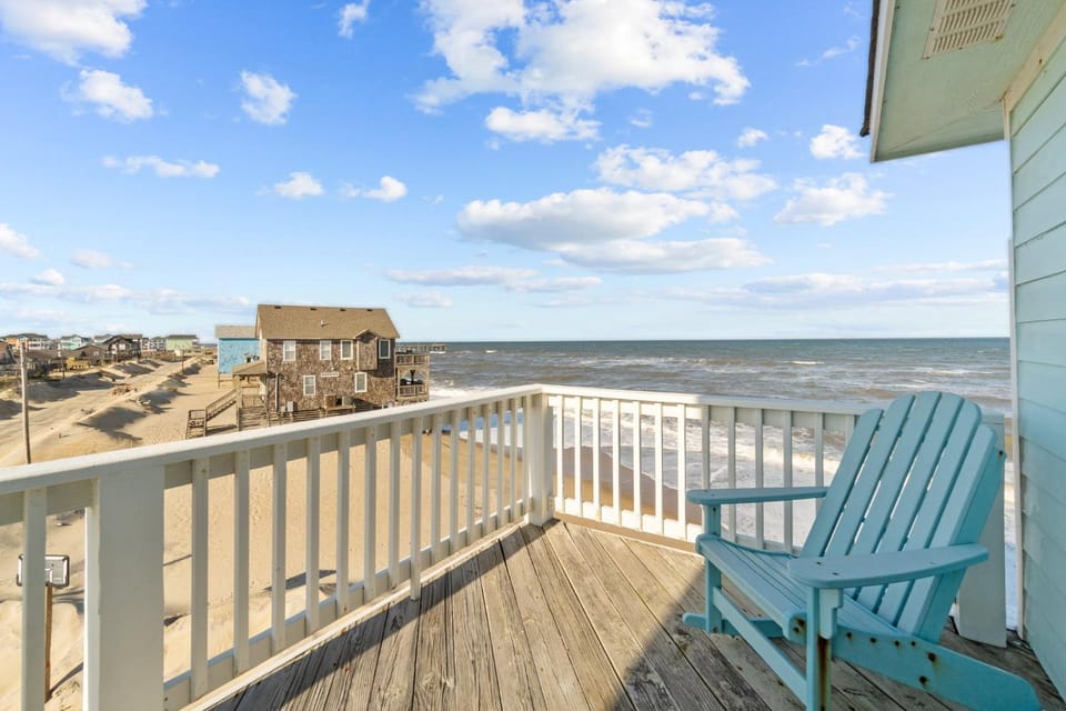 7042 - Whistling Oyster House in Outer Banks