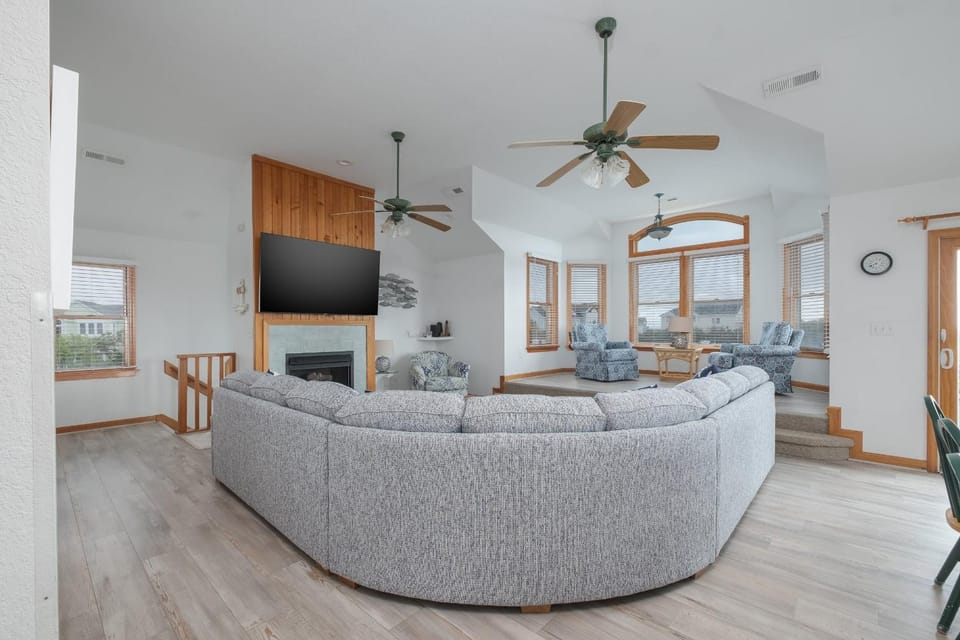 2062 - Paradise Found House in Corolla