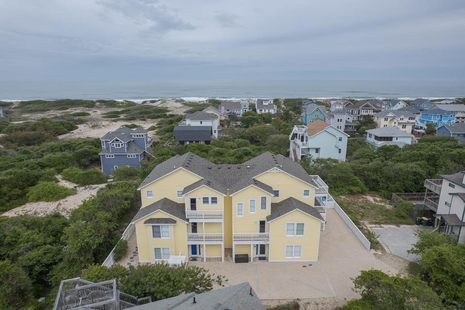 1893 - Twelve is Enough House in Corolla