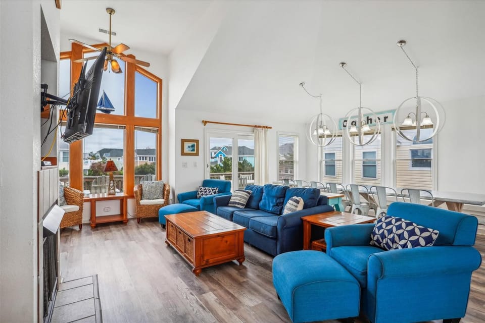 1620 - Triple 7 House in Corolla