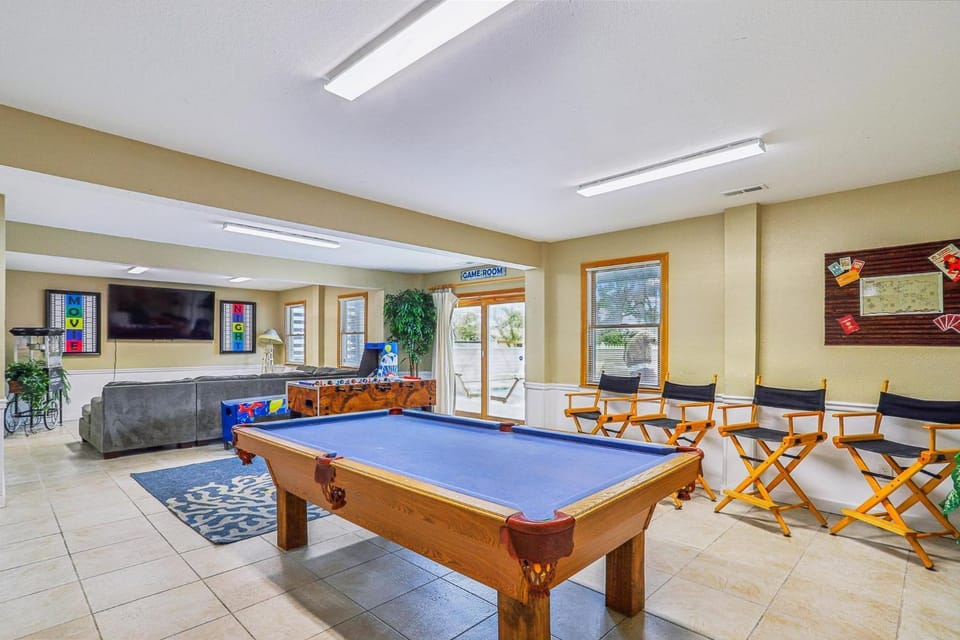 1620 - Triple 7 House in Corolla