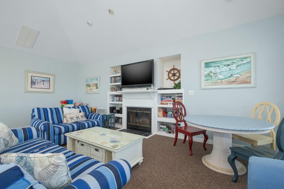 2616 - Bay to Breakers House in Duck