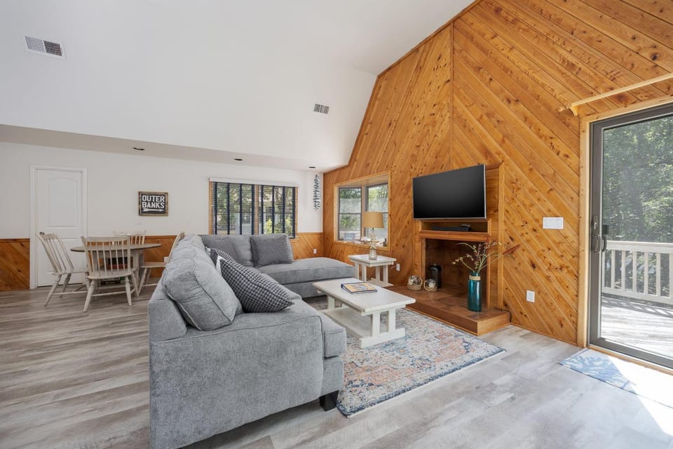 2507 - Salty Sandpiper House in Duck
