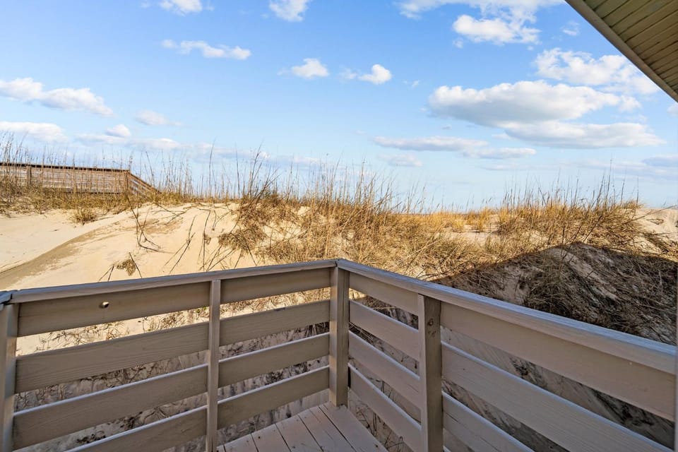 5817 - Bunch of Fun House in Nags Head