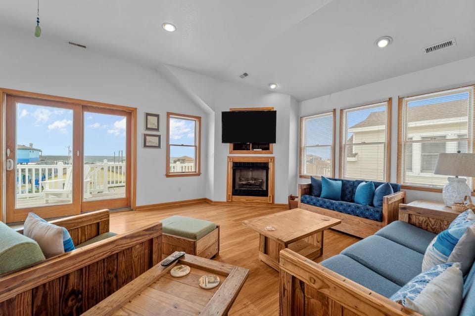 4744 - Sandy Beaches House in Kitty Hawk