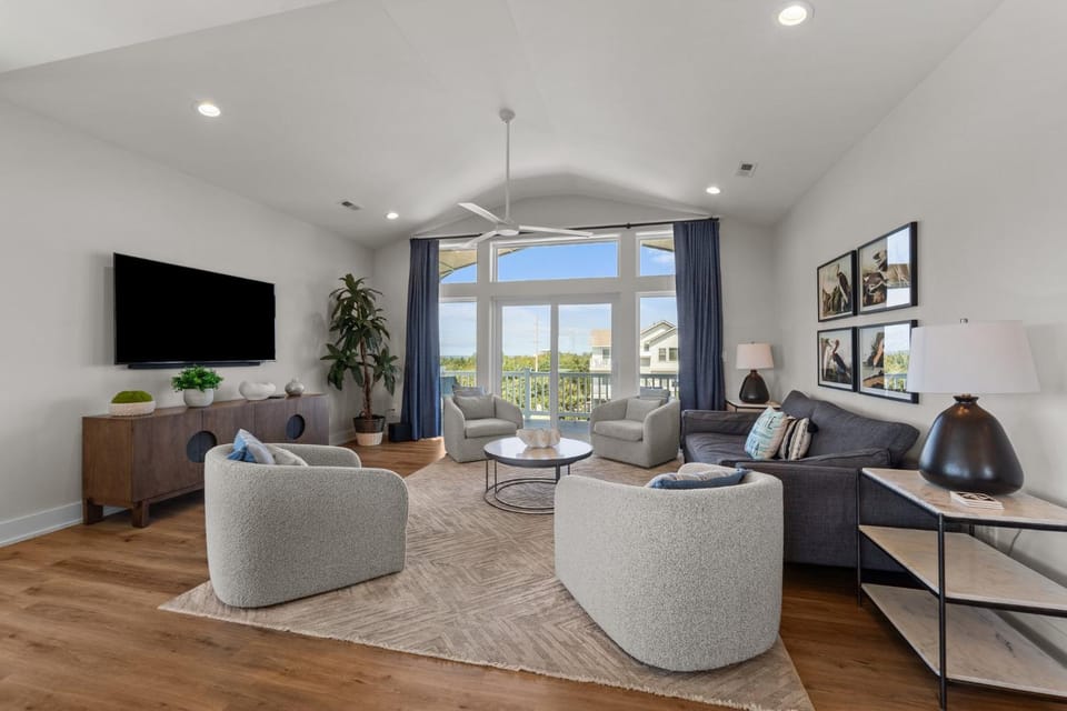 7240 - Island Oasis House in Outer Banks