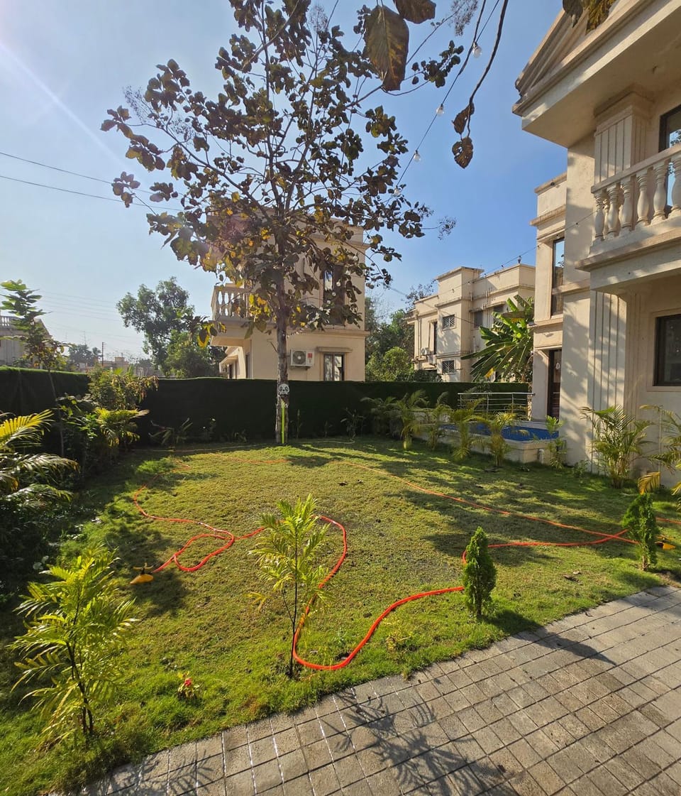 Garden, Garden view