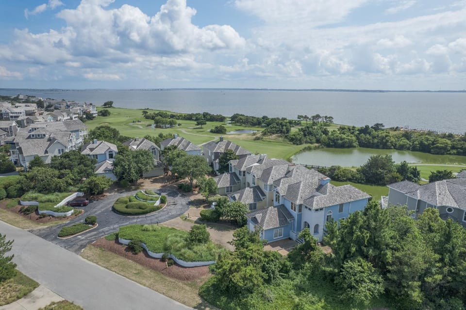 5593 - Craven Haven House in Roanoke Island
